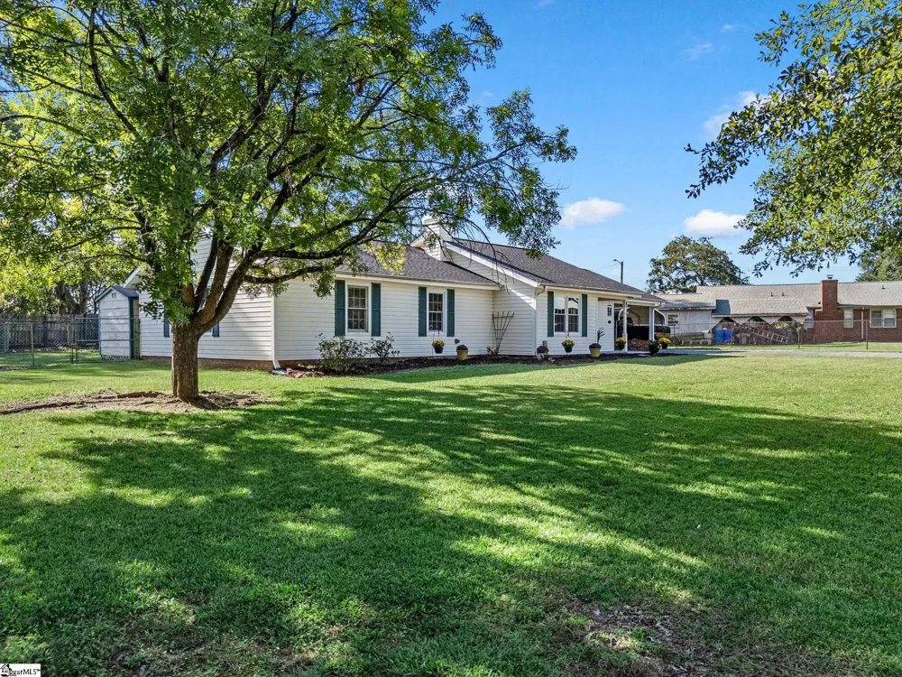 110 Coldspring Drive Spartanburg, SC 29301