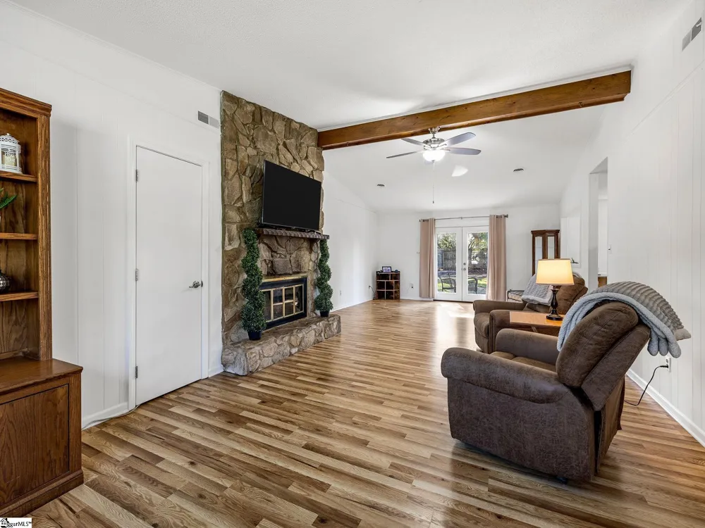 110 Coldspring Drive Spartanburg, SC 29301