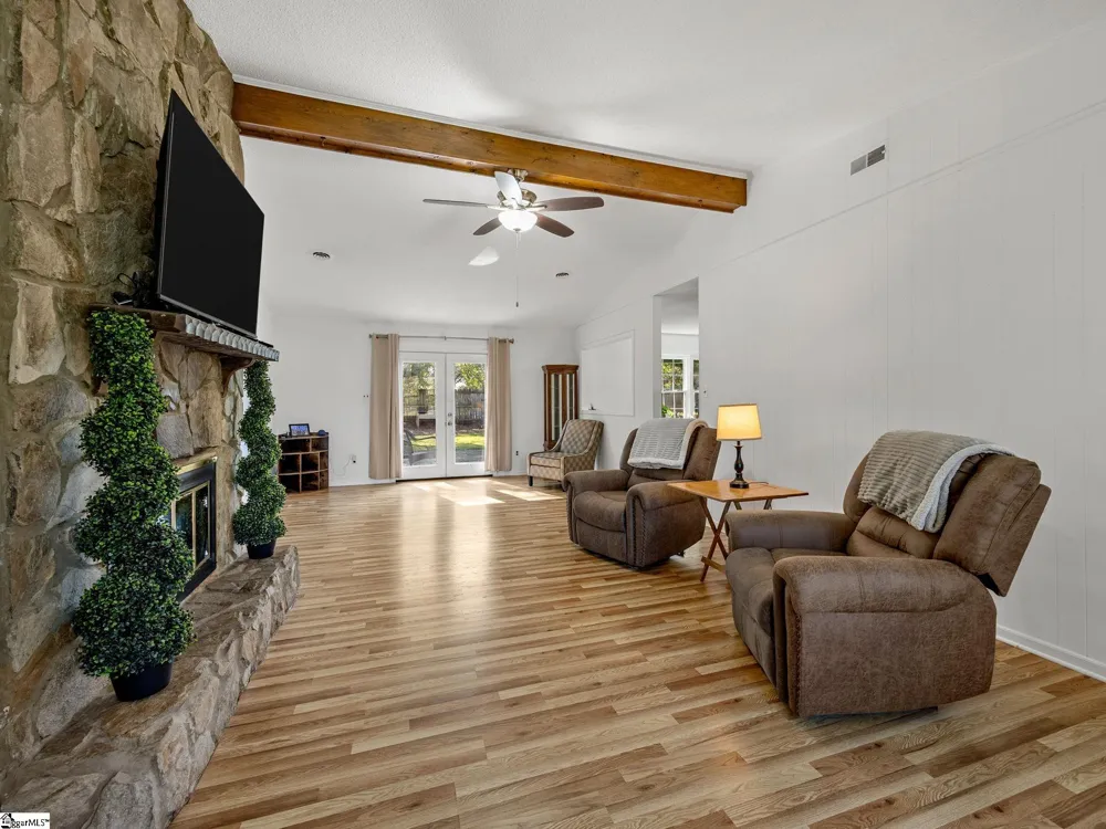 110 Coldspring Drive Spartanburg, SC 29301