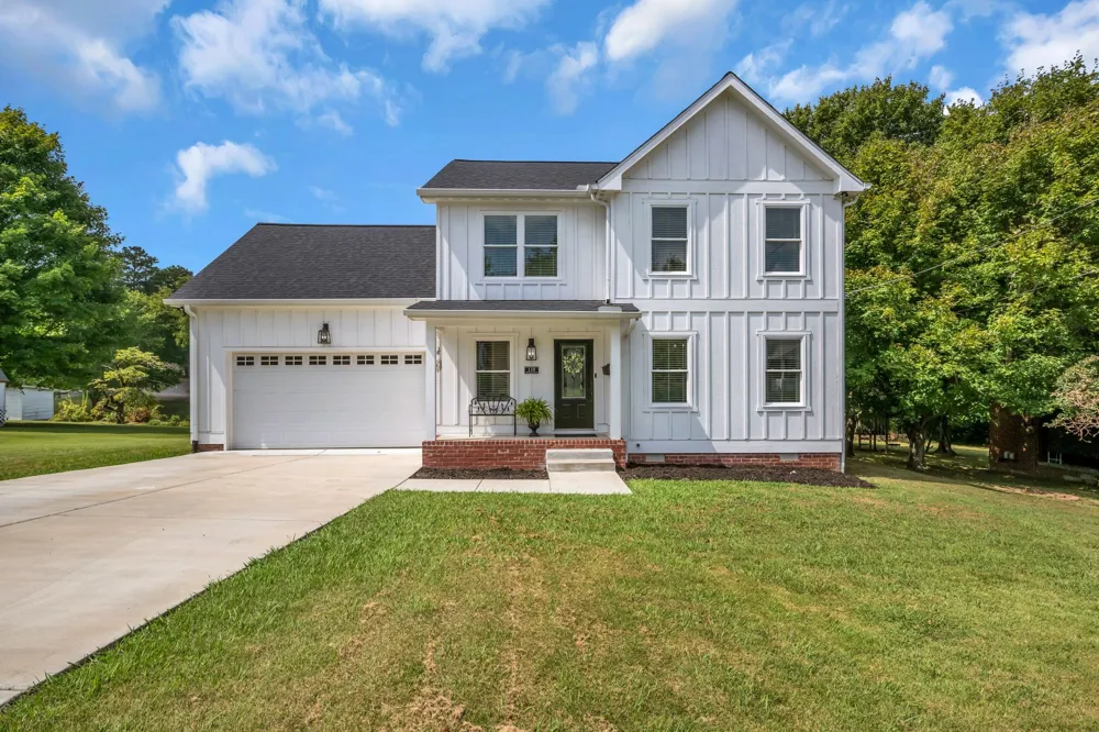 110 Helberg Street Dickson, TN 37055