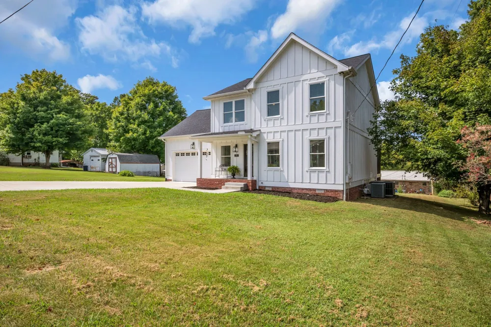 110 Helberg Street Dickson, TN 37055