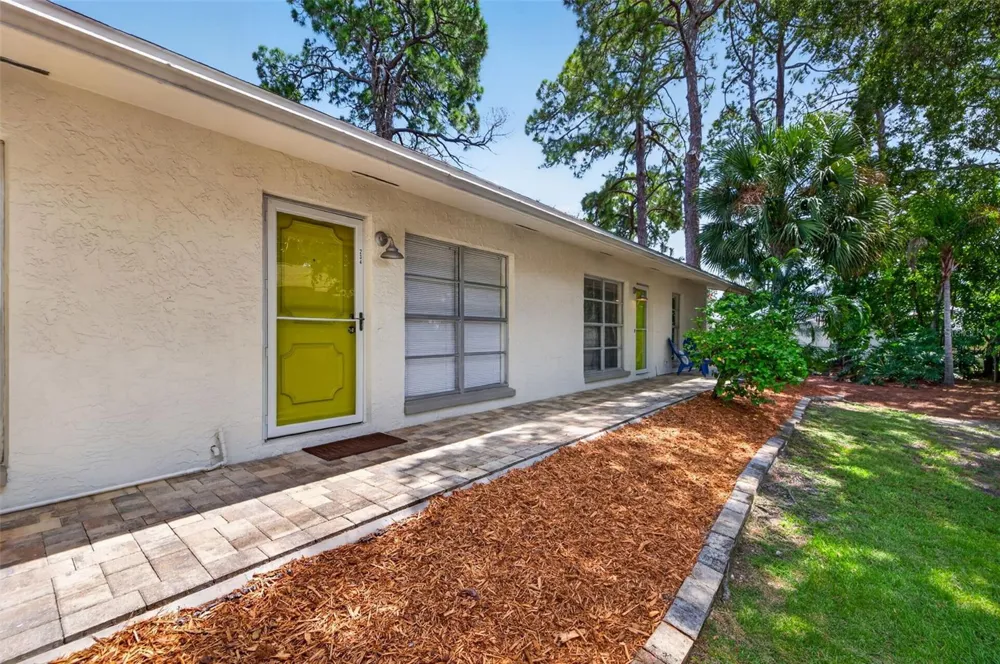 230 48TH AVENUE St Petersburg, FL 33703