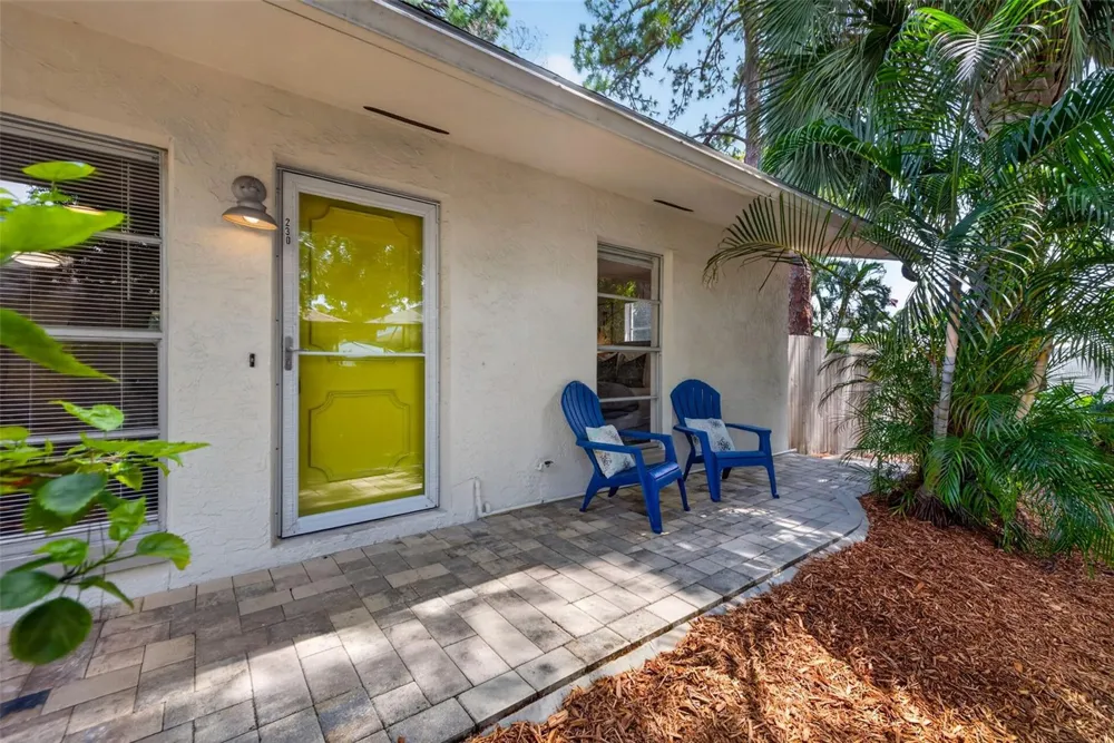 230 48TH AVENUE St Petersburg, FL 33703