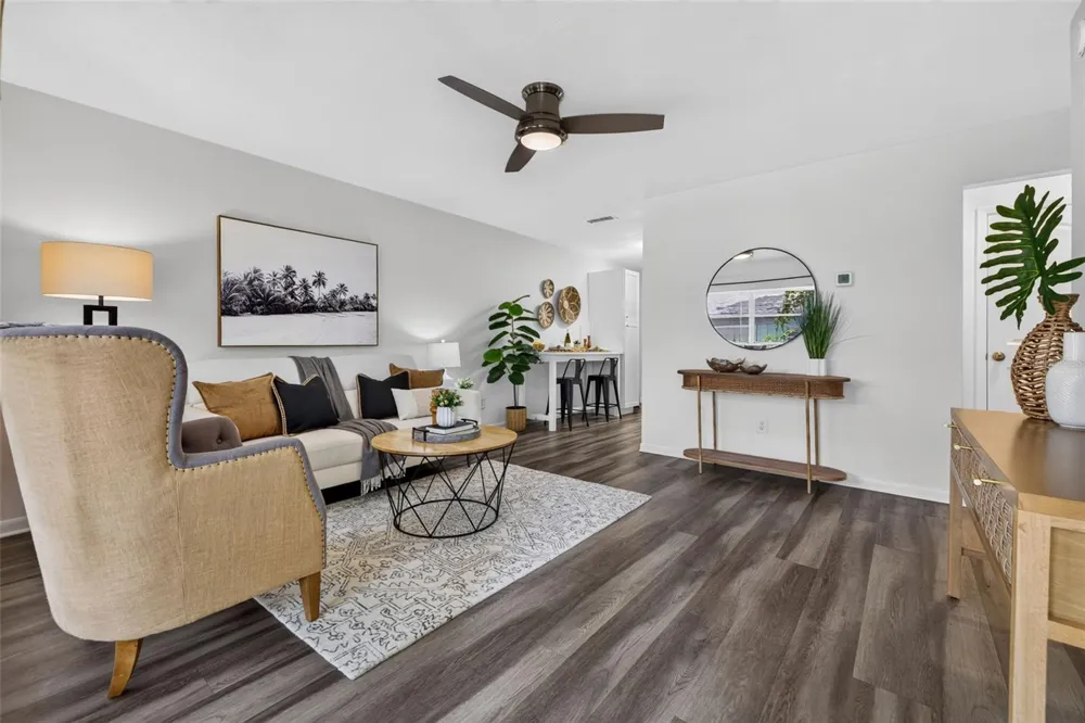 230 48TH AVENUE St Petersburg, FL 33703