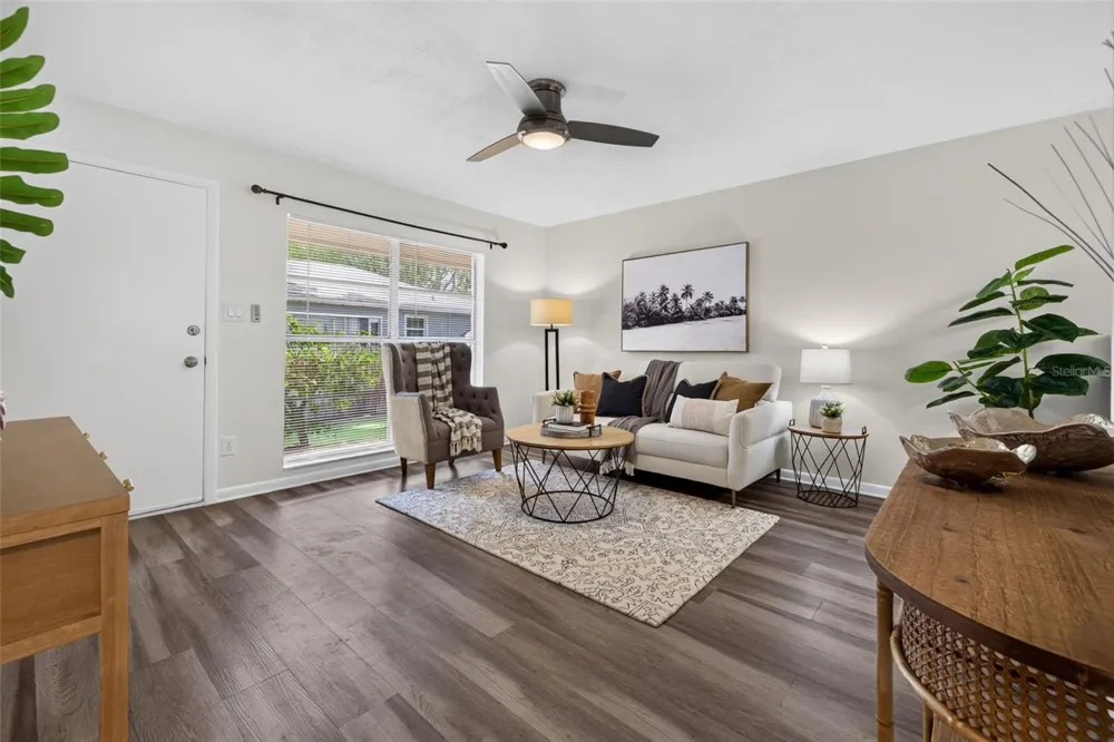 230 48TH AVENUE St Petersburg, FL 33703