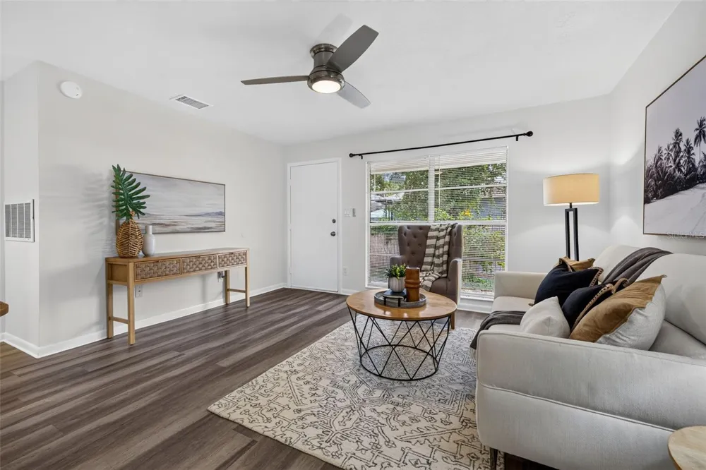 230 48TH AVENUE St Petersburg, FL 33703