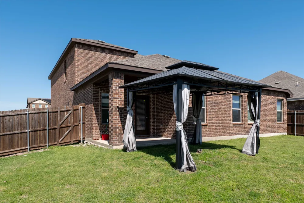 1229 Mount Olive Lane Forney, TX 75126