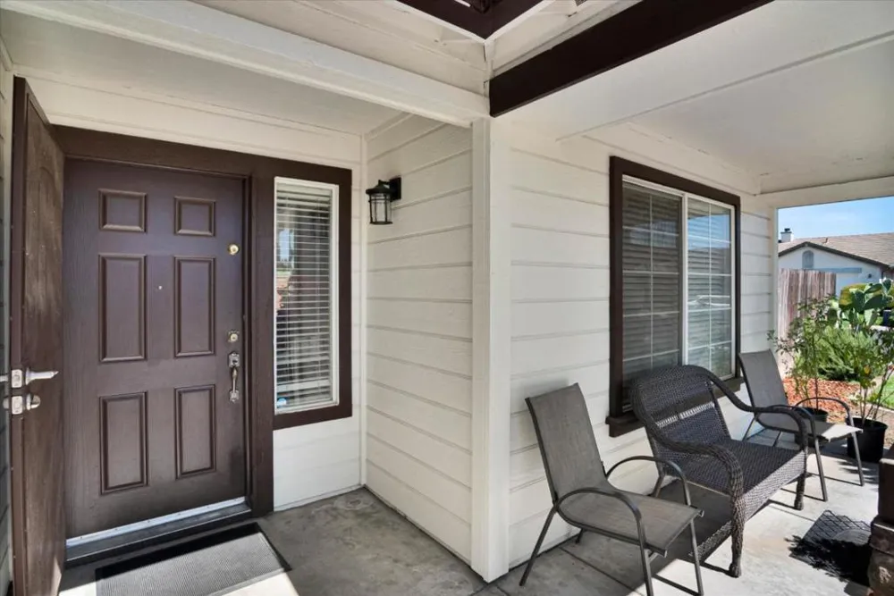 1093 Lambdin Street Manteca, CA 95336