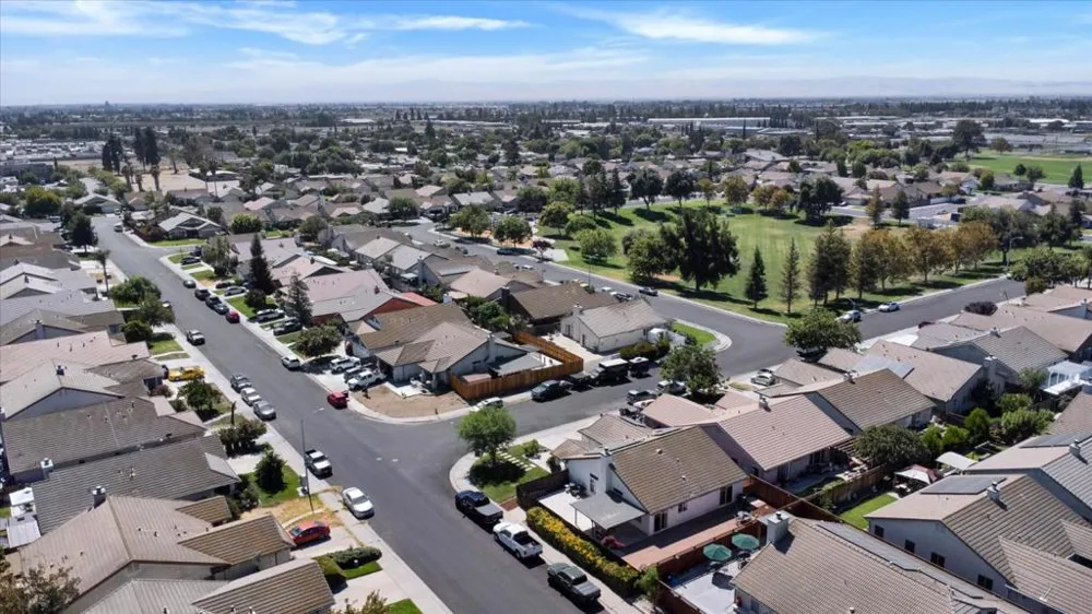 1093 Lambdin Street Manteca, CA 95336