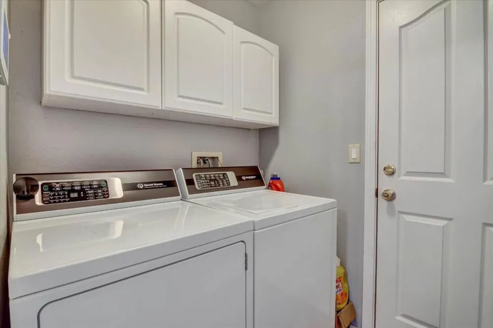 1093 Lambdin Street Manteca, CA 95336