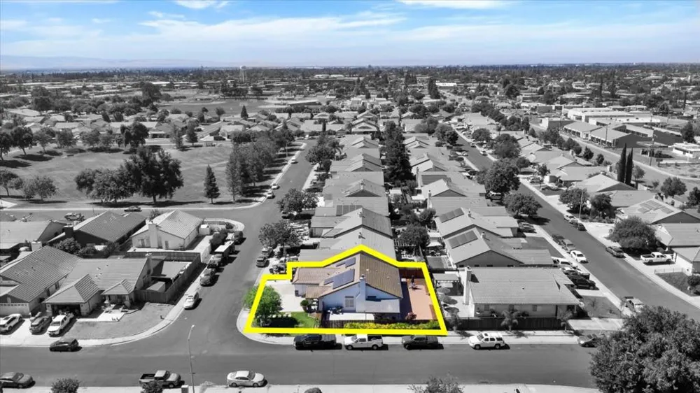 1093 Lambdin Street Manteca, CA 95336