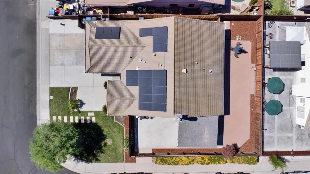 1093 Lambdin Street Manteca, CA 95336