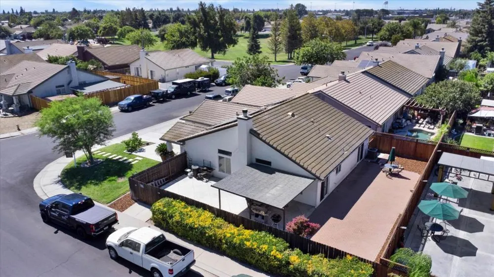 1093 Lambdin Street Manteca, CA 95336