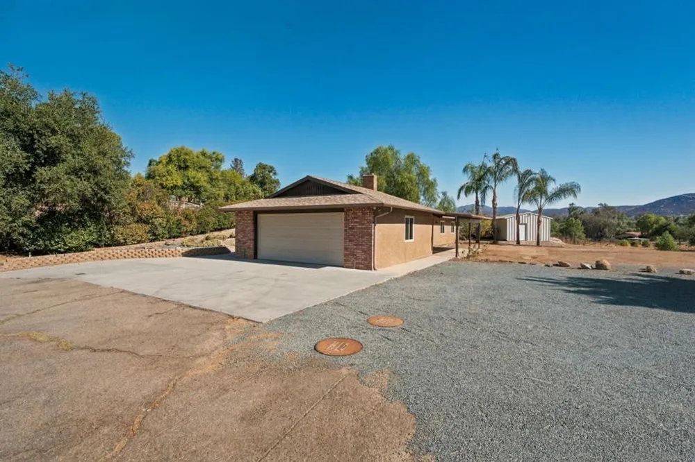 1029 Olive Ave. Ramona, CA 92065