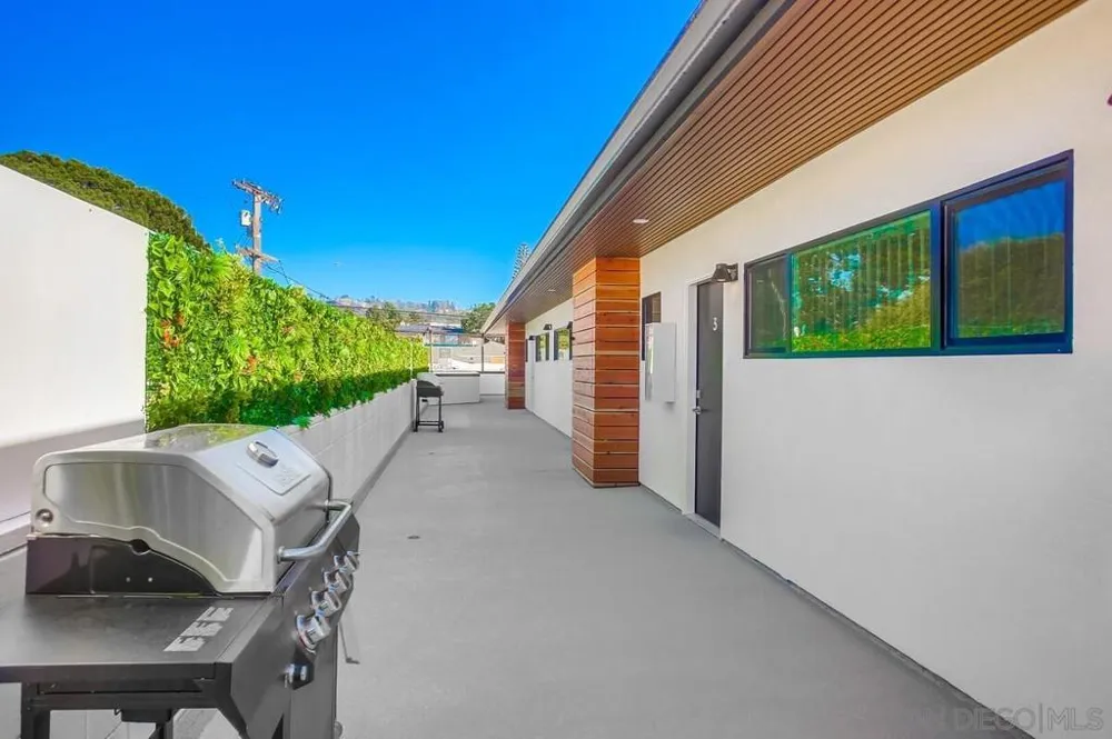 510 Nautilus #1, 2, 3, 4 and 5 La Jolla, CA 92037