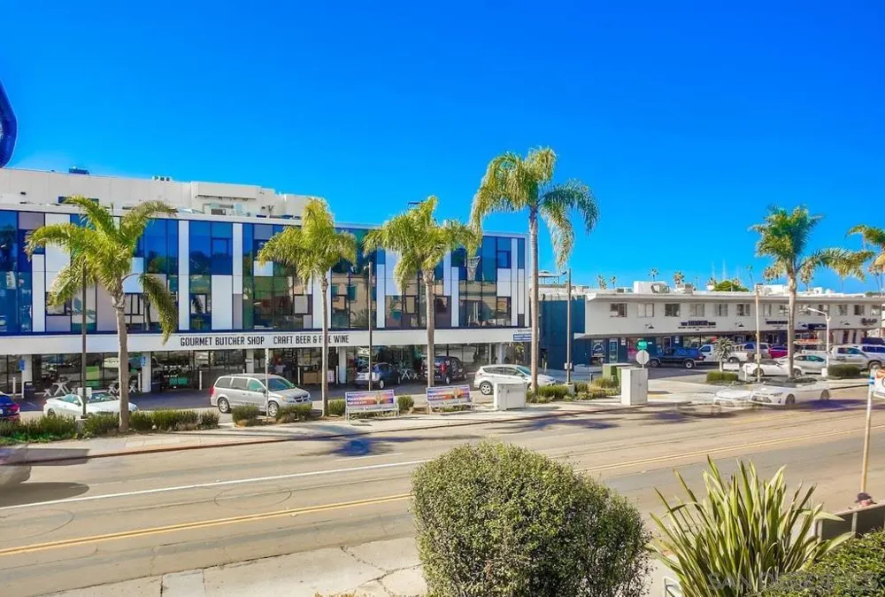 510 Nautilus #1, 2, 3, 4 and 5 La Jolla, CA 92037