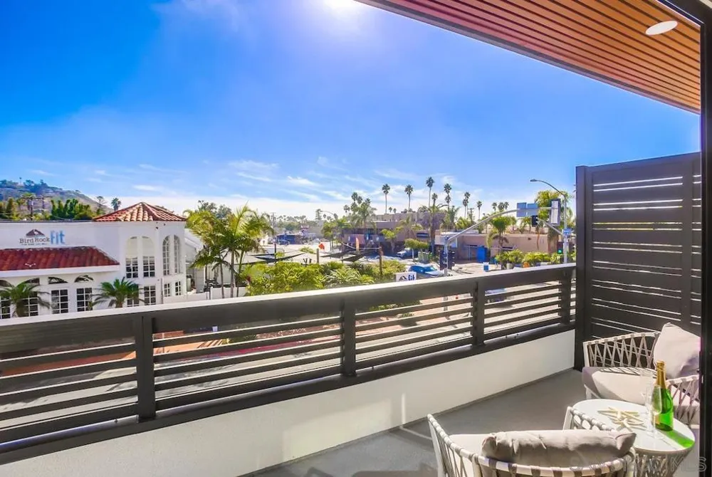 510 Nautilus #1, 2, 3, 4 and 5 La Jolla, CA 92037