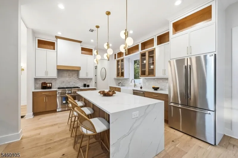 25 Claremont Ave Livingston, NJ 07039