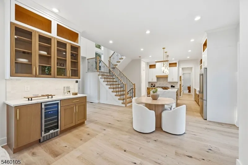 25 Claremont Ave Livingston, NJ 07039