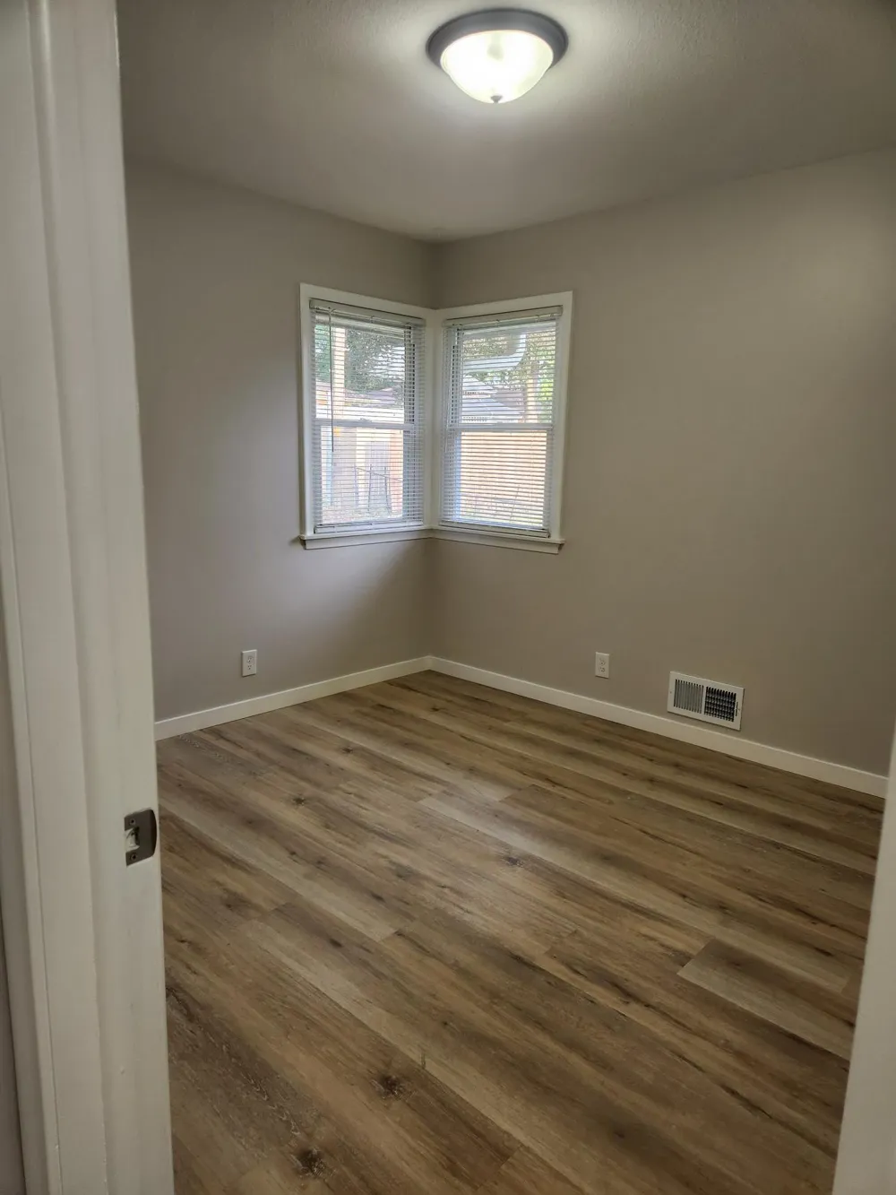 500 Bennett Drive NE Fridley, MN 55432