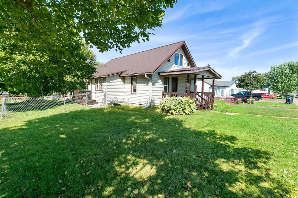 325 Prentice Street S Clayton, WI 54004