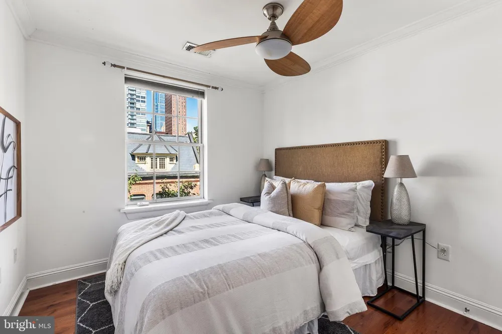 1716 PINE STREET #7 Philadelphia, PA 19103