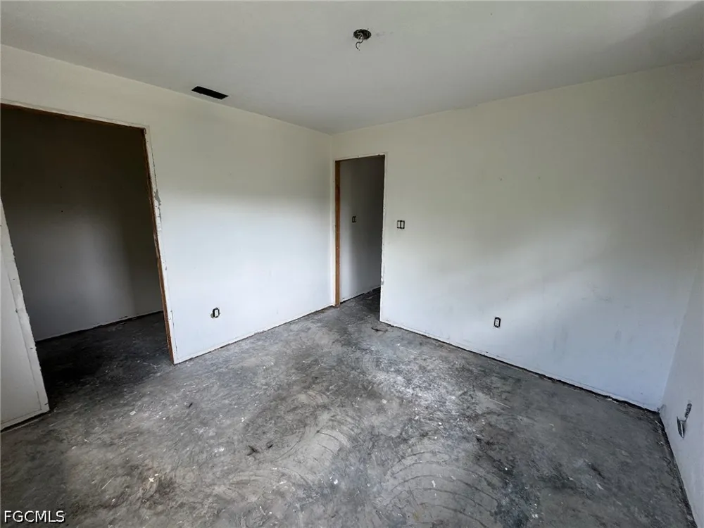 Treehaven Circle Fort Myers, FL 33907