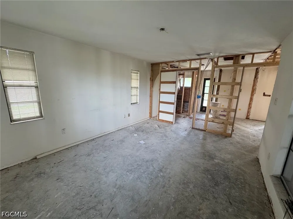 Treehaven Circle Fort Myers, FL 33907
