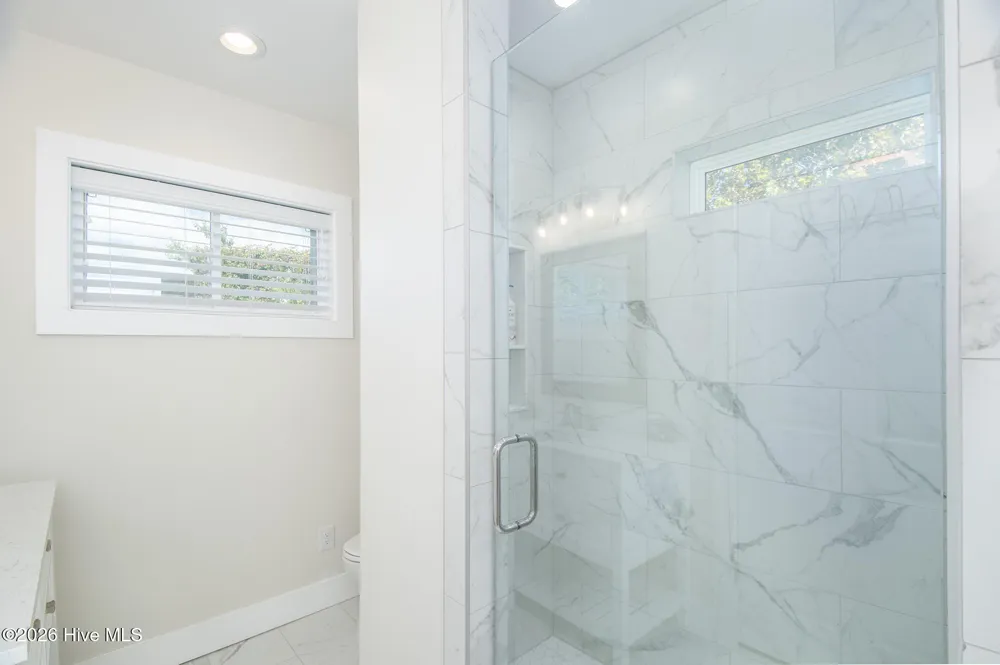 1527 Front Street #B Beaufort, NC 28516