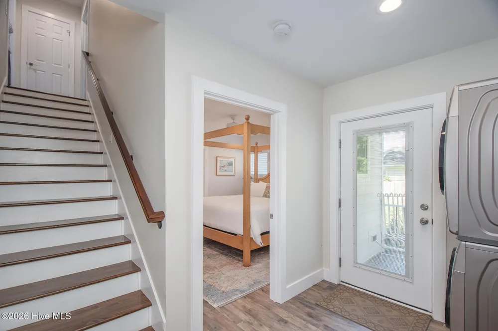 1527 Front Street #B Beaufort, NC 28516