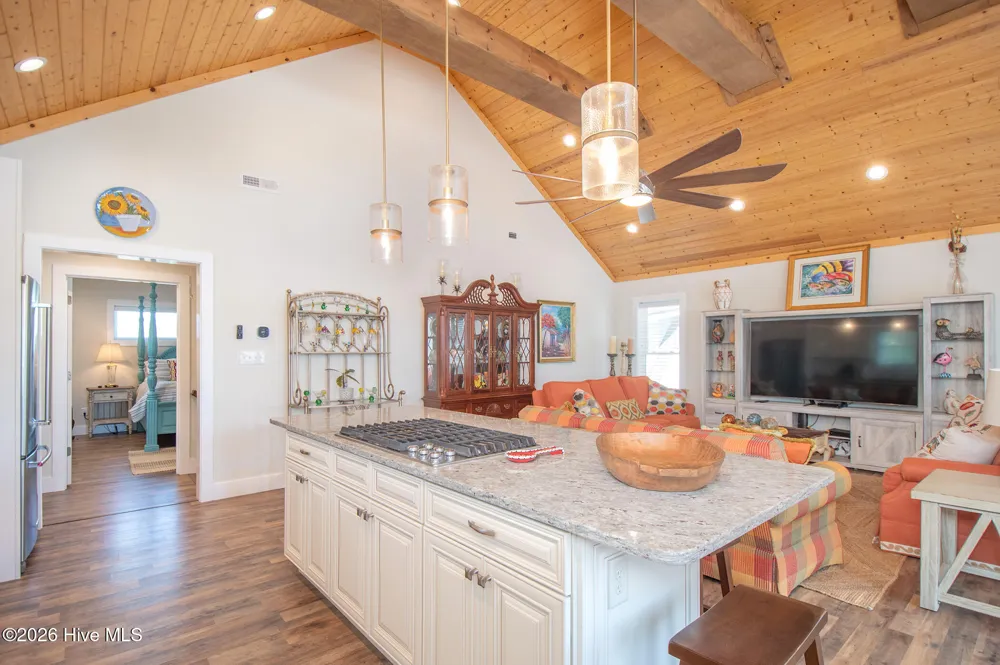 1527 Front Street #B Beaufort, NC 28516