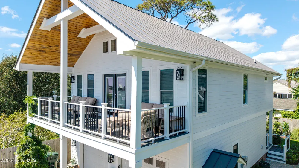 1527 Front Street #B Beaufort, NC 28516