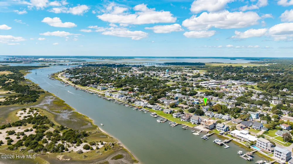1527 Front Street #B Beaufort, NC 28516