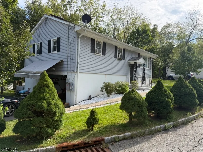 92 Birch St Wharton, NJ 07885