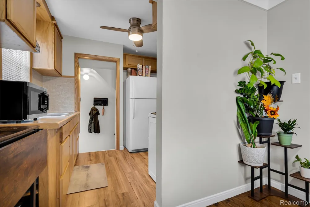 15611 Leona Drive Redford Charter Township, MI 48239