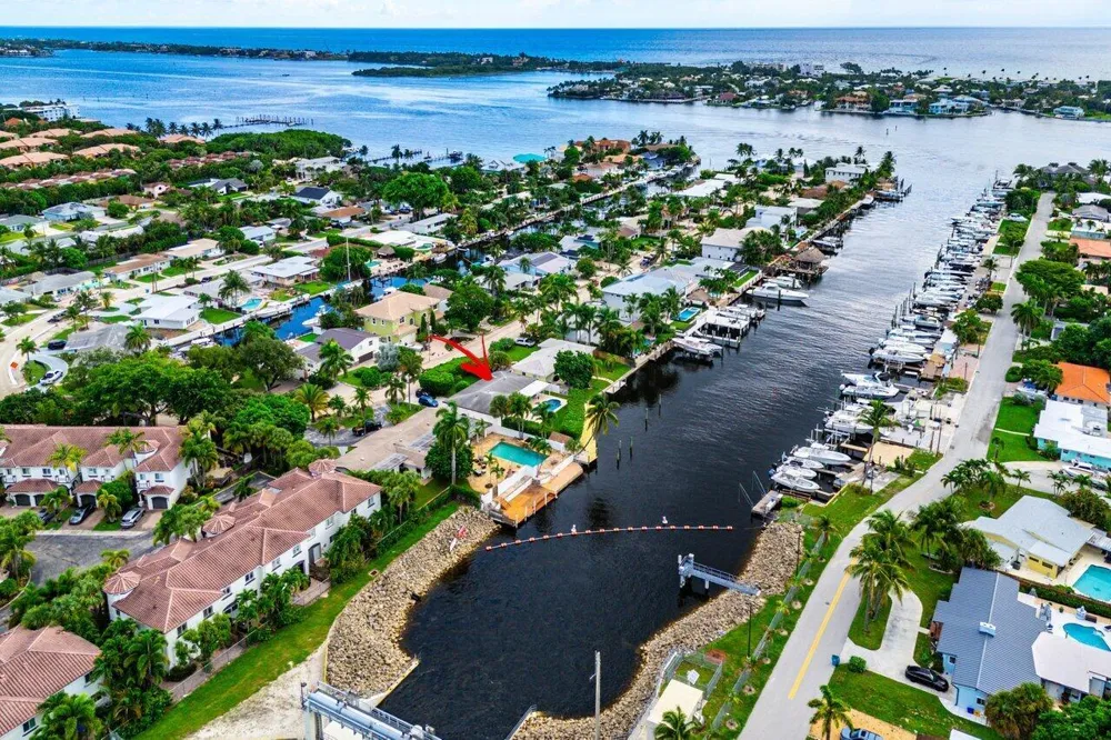 638 Shore Drive Boynton Beach, FL 33435