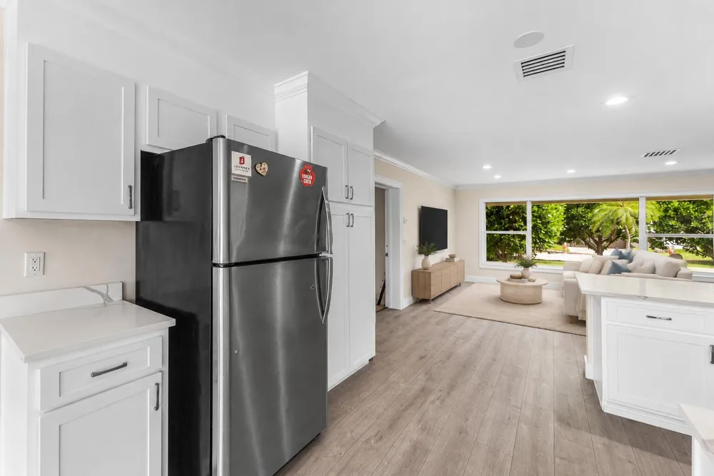 638 Shore Drive Boynton Beach, FL 33435