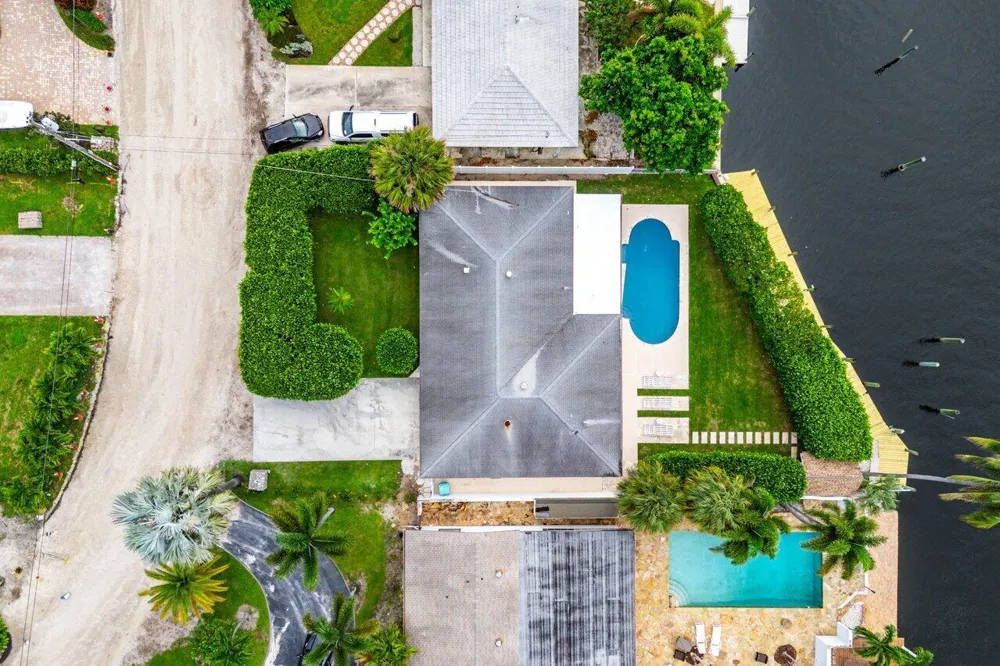 638 Shore Drive Boynton Beach, FL 33435