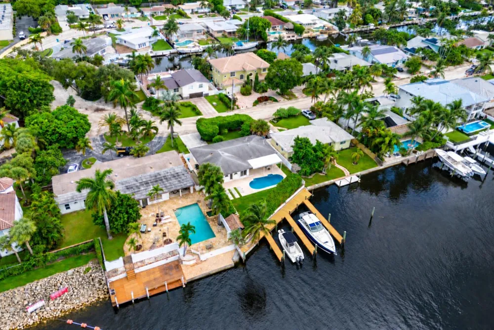 638 Shore Drive Boynton Beach, FL 33435
