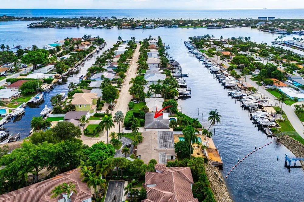 638 Shore Drive Boynton Beach, FL 33435