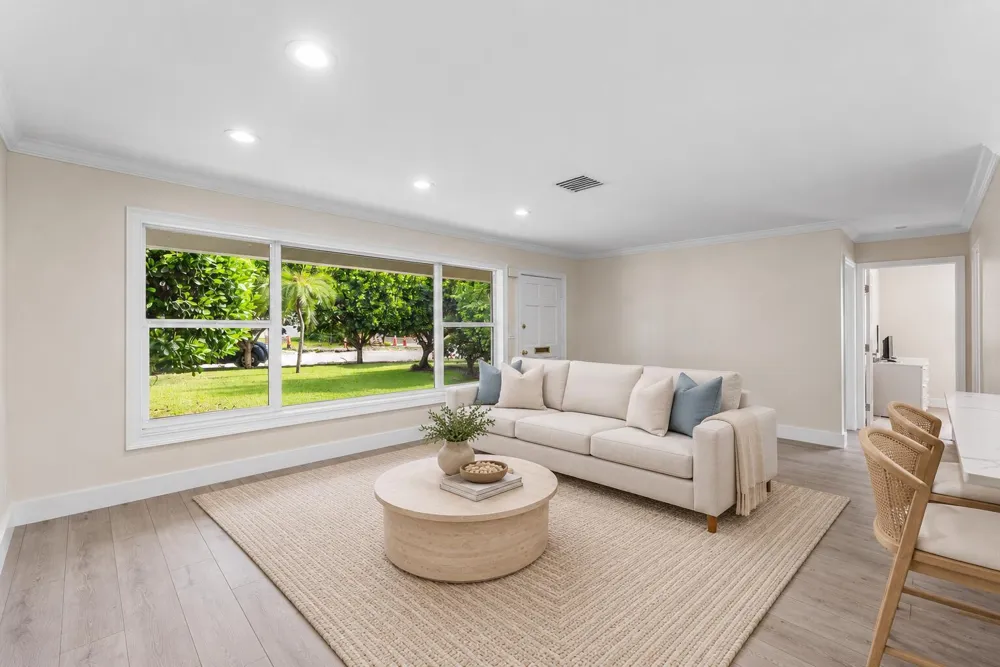 638 Shore Drive Boynton Beach, FL 33435
