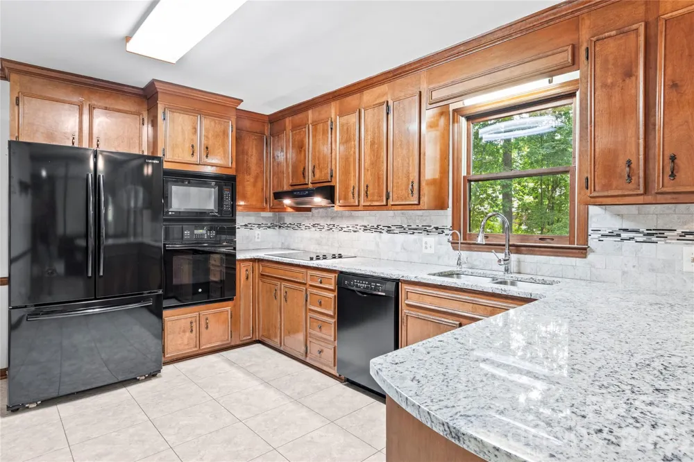 499 Reigate Drive Kernersville, NC 27284