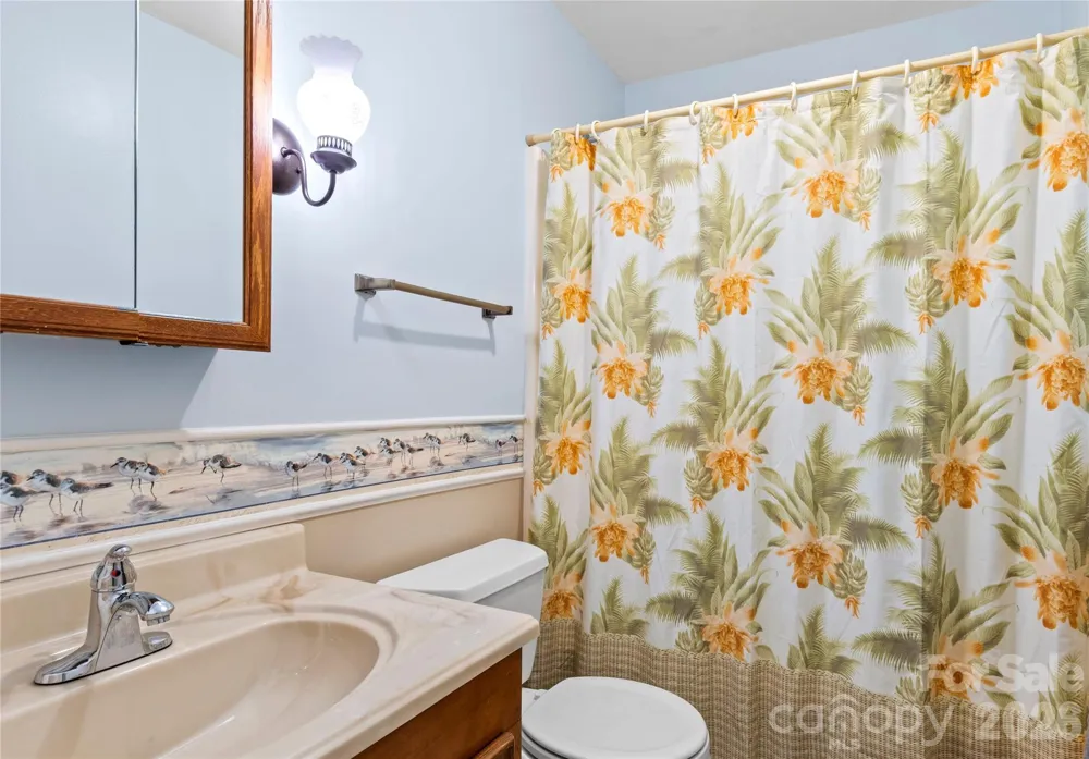 499 Reigate Drive Kernersville, NC 27284