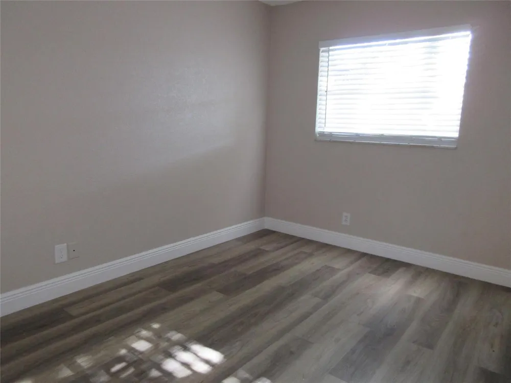 8601 NW 35TH STREET #11 Coral Springs, FL 33065
