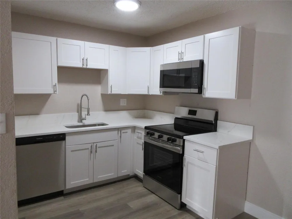8601 NW 35TH STREET #11 Coral Springs, FL 33065