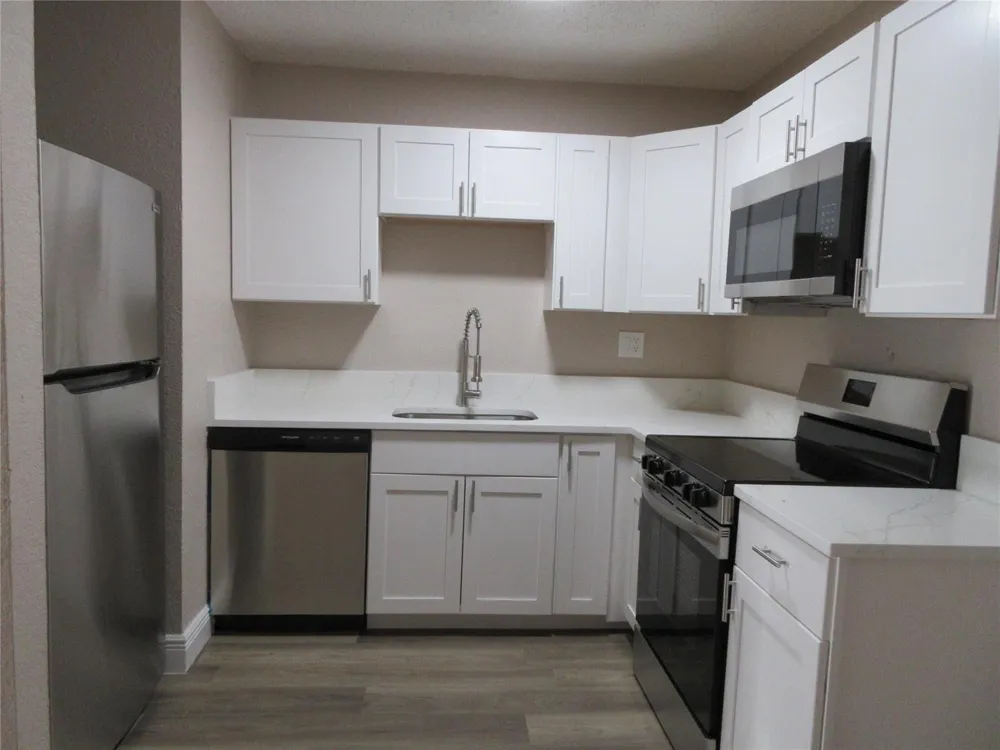 8601 NW 35TH STREET #11 Coral Springs, FL 33065