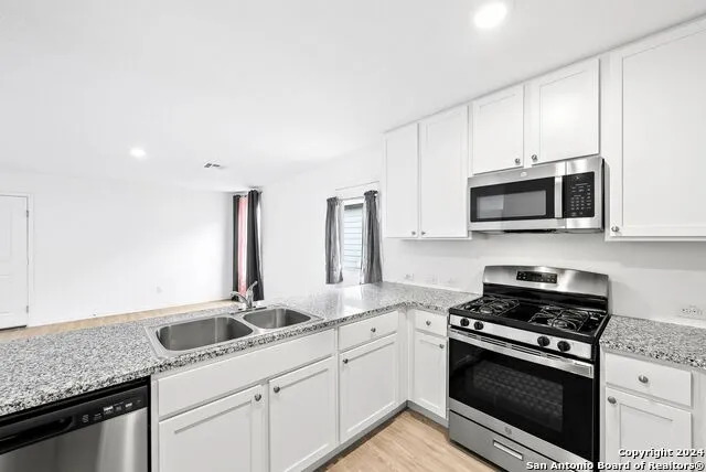 4319 FLUVIAL CIR San Antonio, TX 78223