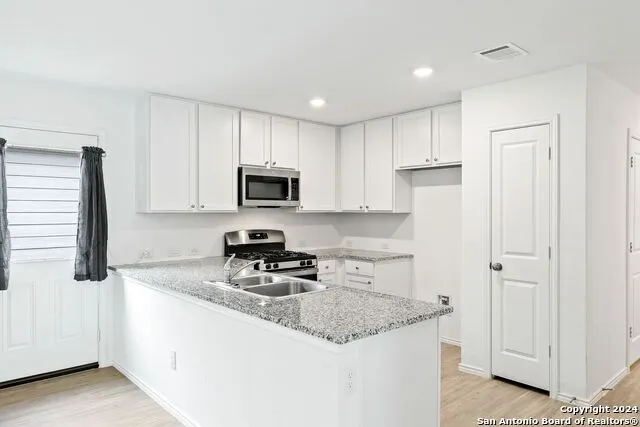4319 FLUVIAL CIR San Antonio, TX 78223