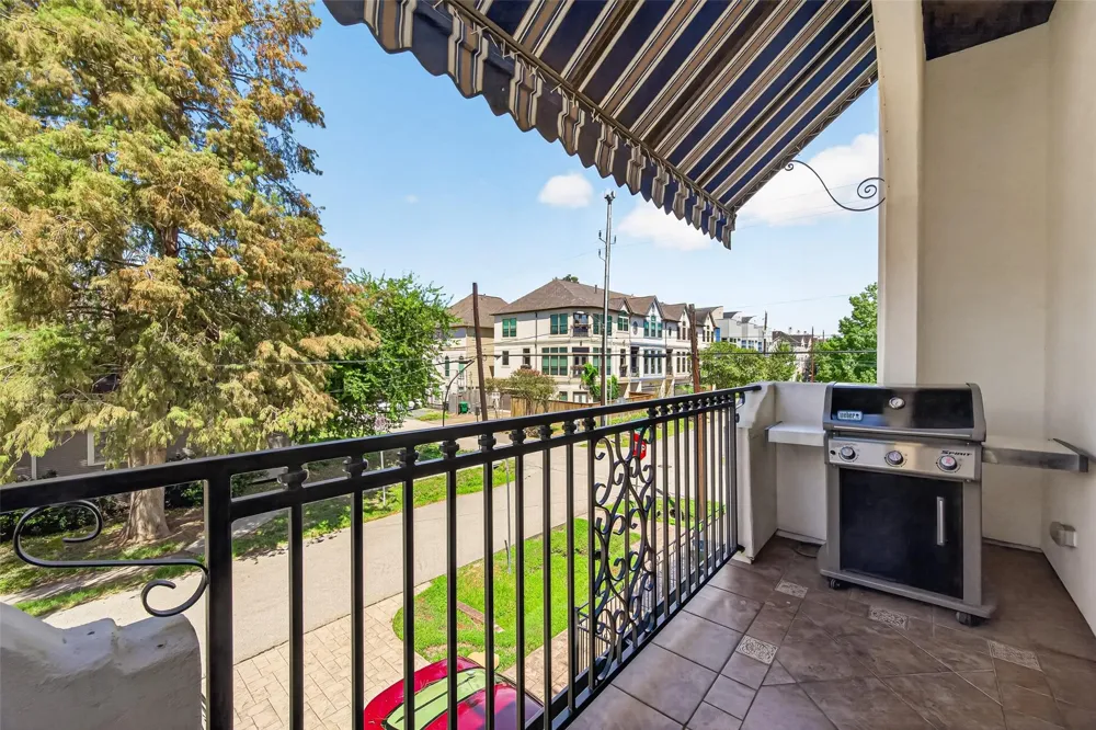 5703 Rose Street Houston, TX 77007