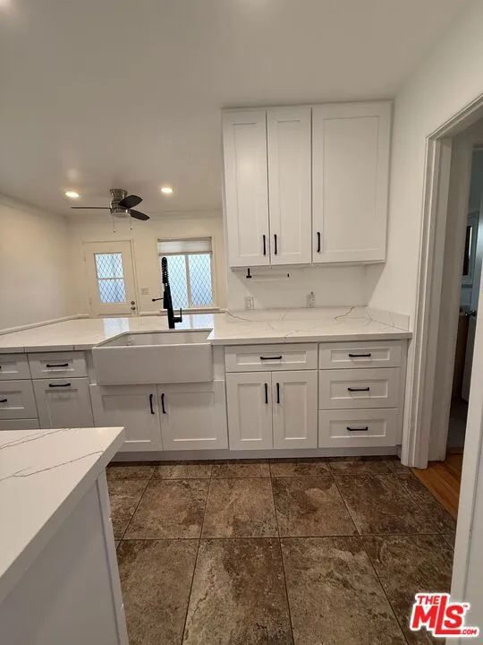 2037 Stewart Street Santa Monica, CA 90404